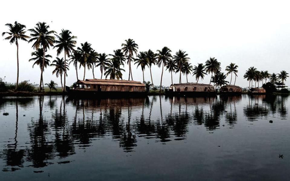 Sea Breeze Beach Home Alappuzha Εξωτερικό φωτογραφία