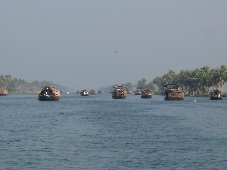 Sea Breeze Beach Home Alappuzha Εξωτερικό φωτογραφία