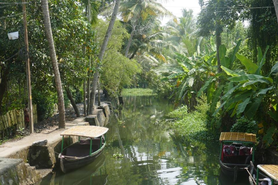 Sea Breeze Beach Home Alappuzha Εξωτερικό φωτογραφία